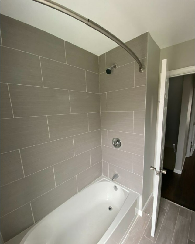 127 E 35th St - Photo 6 of 9