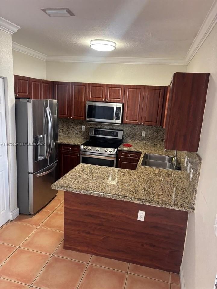 371 Ne 26th Ter #101 - Photo 2 of 10