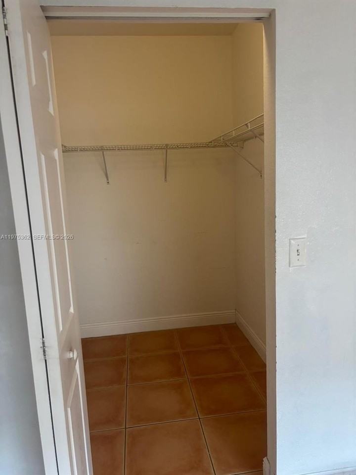 371 Ne 26th Ter #101 - Photo 7 of 10