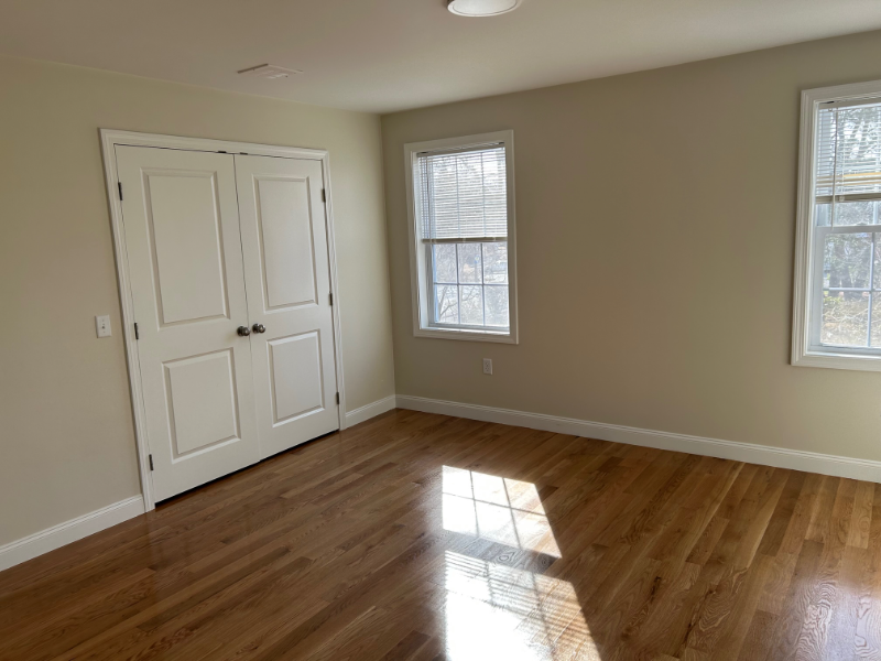 12 Railroad Ave #B - Photo 4 of 5