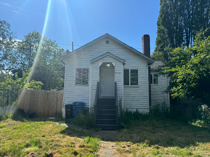 5429 Delridge Way Sw - Photo 2 of 19