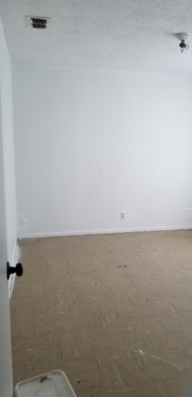 4214 Woodmanor Dr #1 - Photo 6 of 7