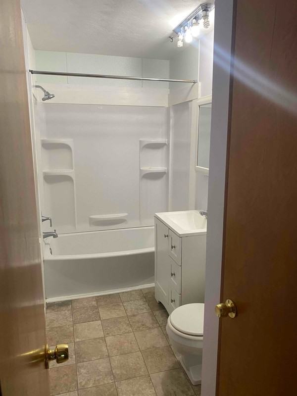 3583 E County Ave - Photo 2 of 6