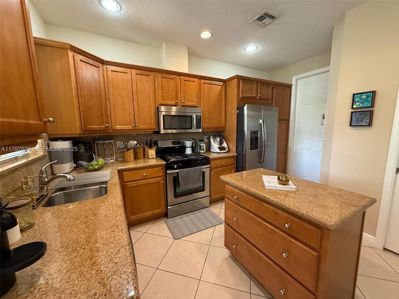 3390 Northwest 124th Avenue #3390 - Photo 2 of 66