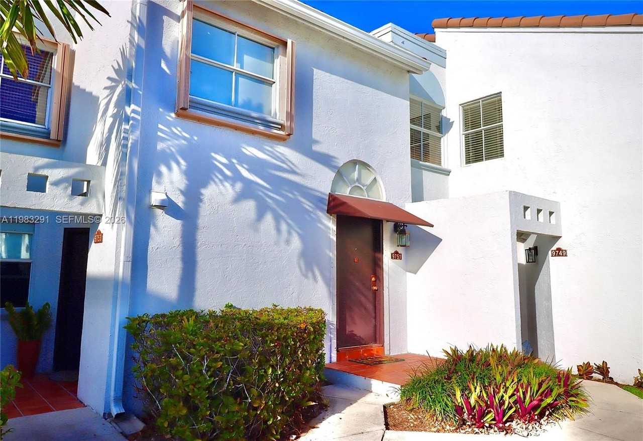 9751 Nw 48th Ter #328