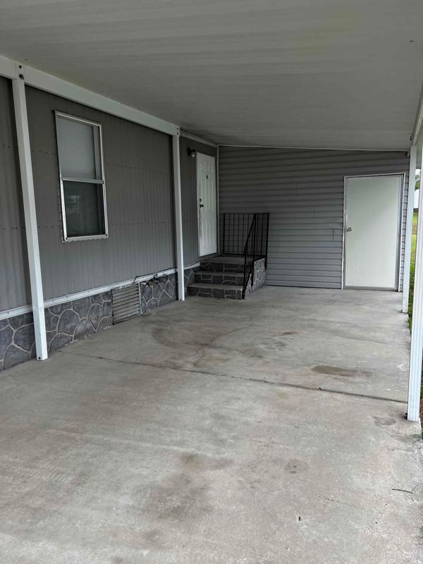 6858 Ne 2nd Loop - Photo 3 of 10