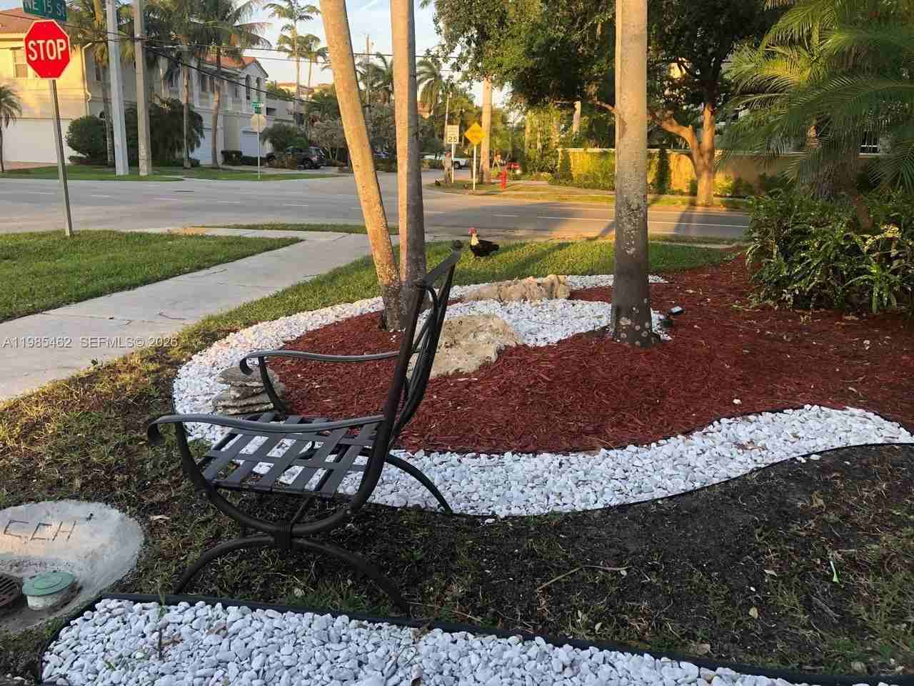 2636 Ne 15th St #2636 - Photo 6 of 11