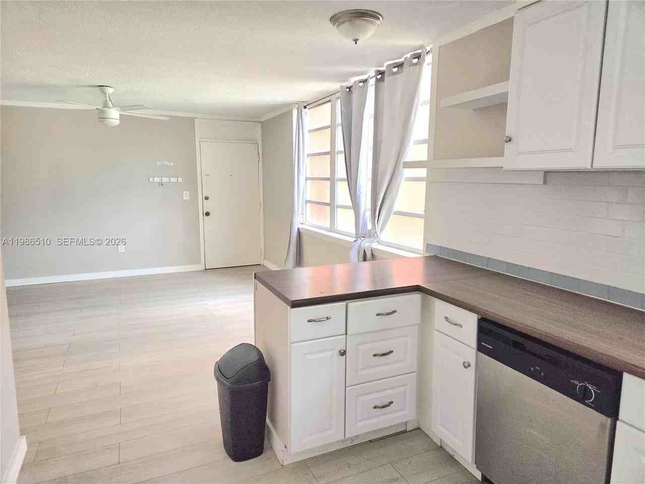 1700 Ne 191st St #100 - Photo 2 of 22