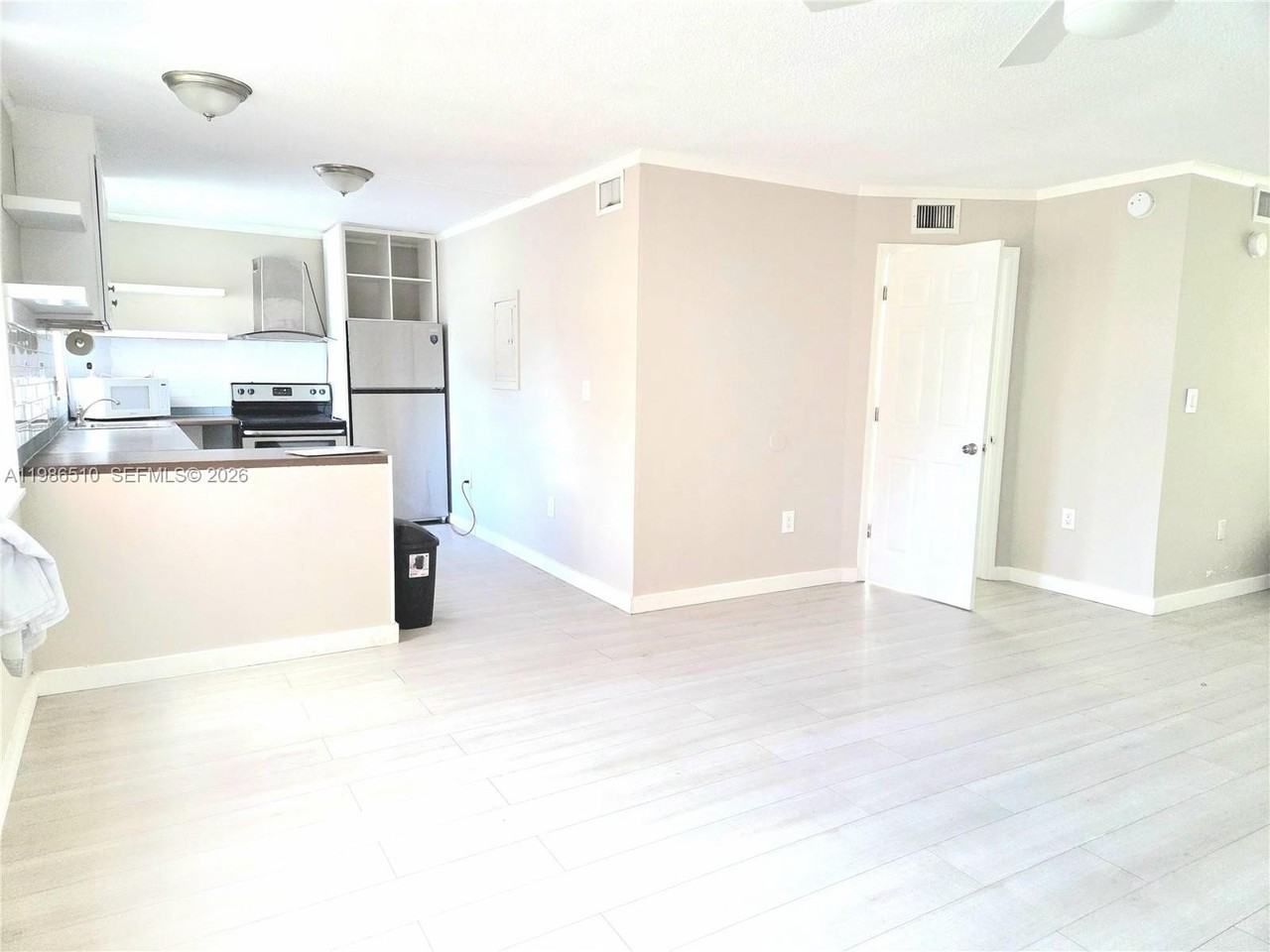 1700 Ne 191st St #100 - Photo 4 of 22