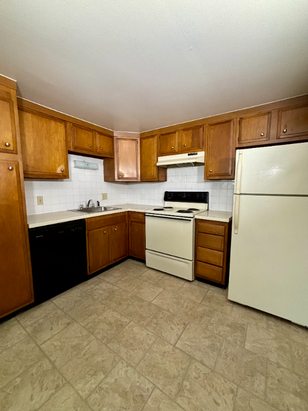 2715 Eggert Rd #11 - Photo 3 of 11