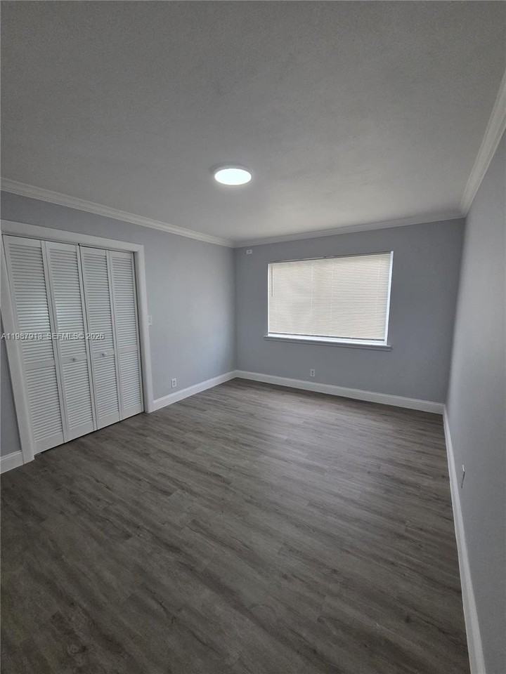 11005 Sw 1st St #206 - Photo 5 of 10