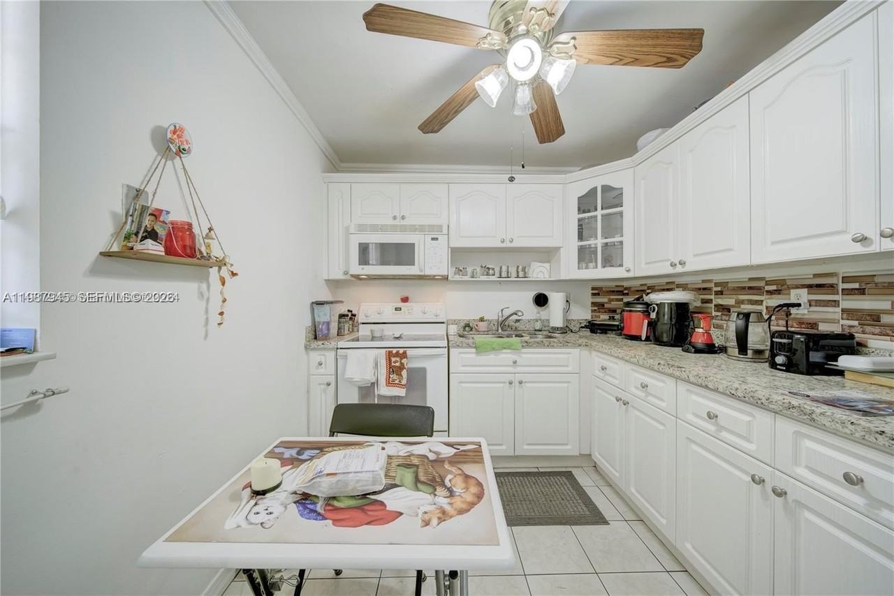 14140 Sw 84th St #101H - Photo 3 of 11