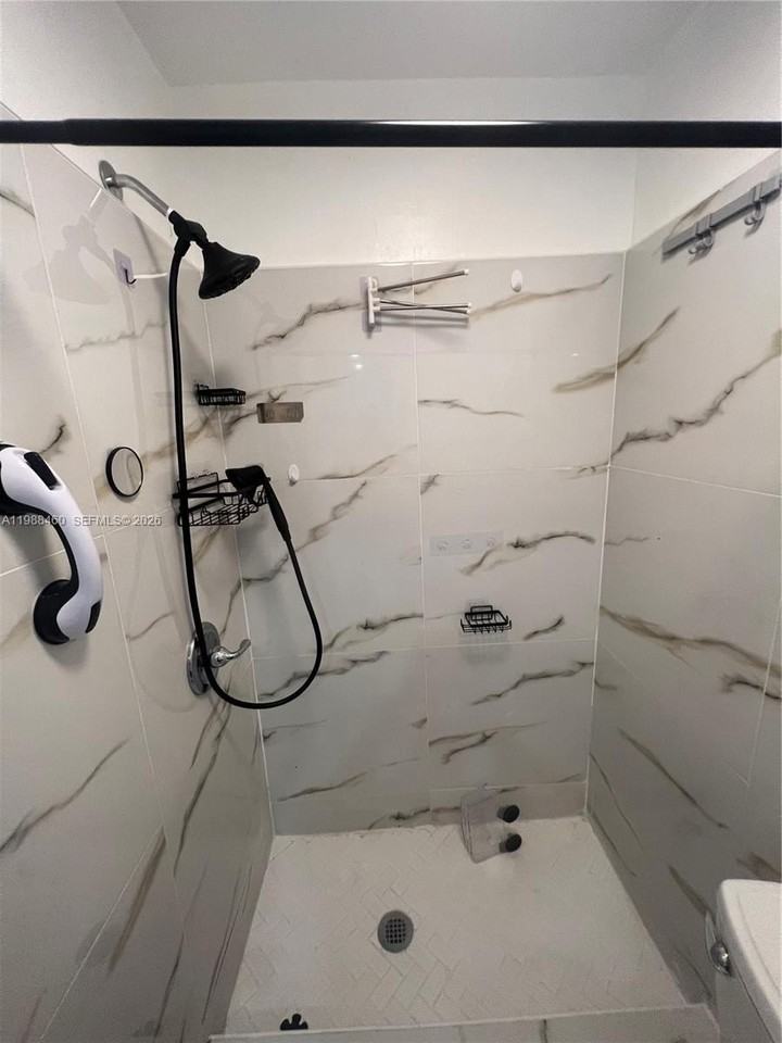 8480 Nw 14th St #1 - Photo 3 of 8