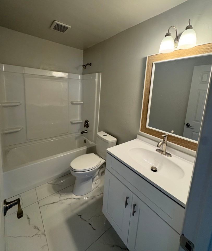 5519 7th Ave - Photo 3 of 6