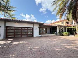 featured image of 3200 Ne 165th St