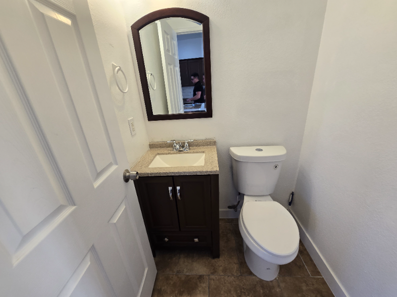 5117 S 15th Pl - Photo 7 of 9