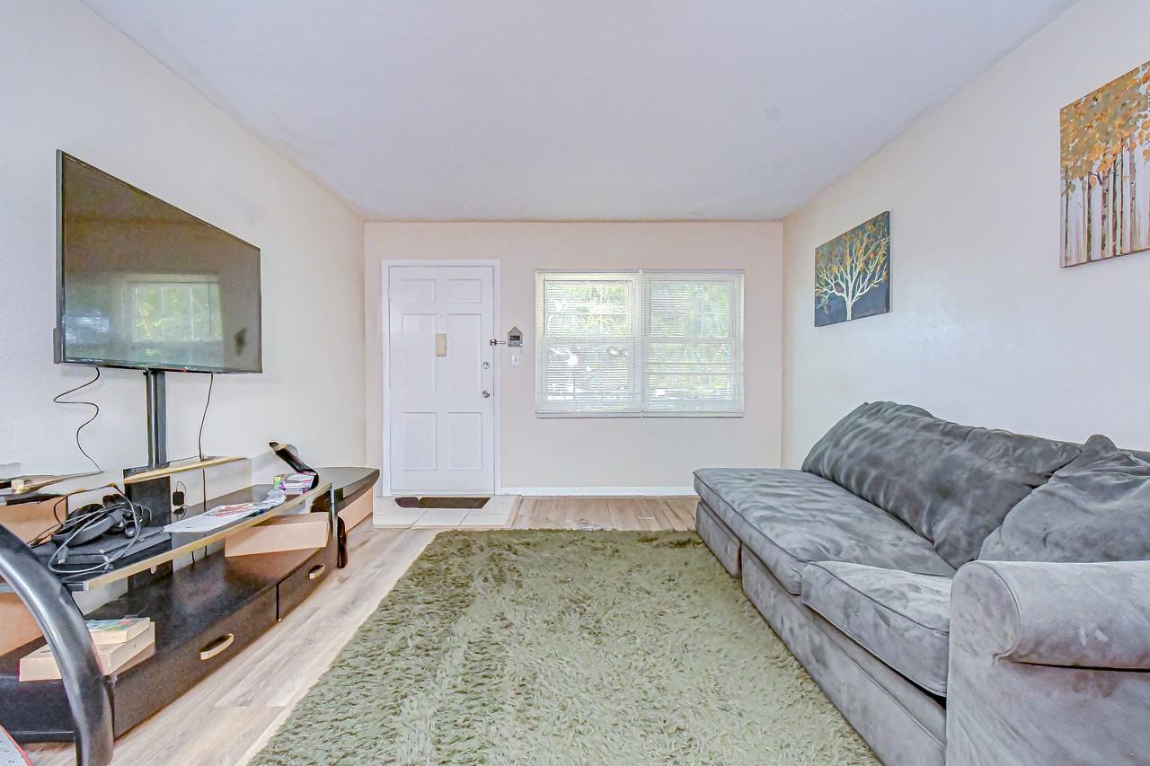 5155 9th Ave N #205 - Photo 4 of 17