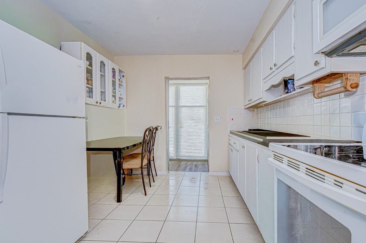 5155 9th Ave N #205 - Photo 7 of 17