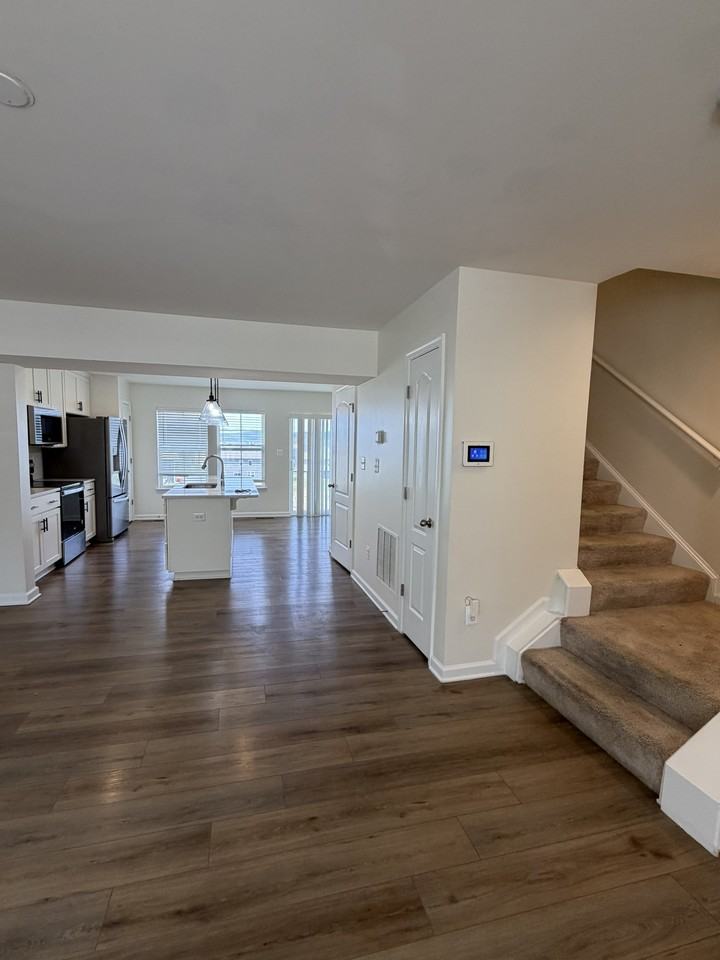 40 Orchard Green Dr #1 - Photo 2 of 36