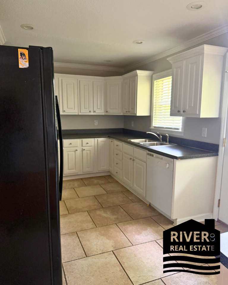 2370 Roberts Ln #1 - Photo 3 of 15