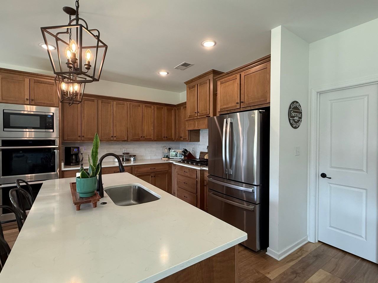 176 Forsyth Ln #1 - Photo 3 of 15