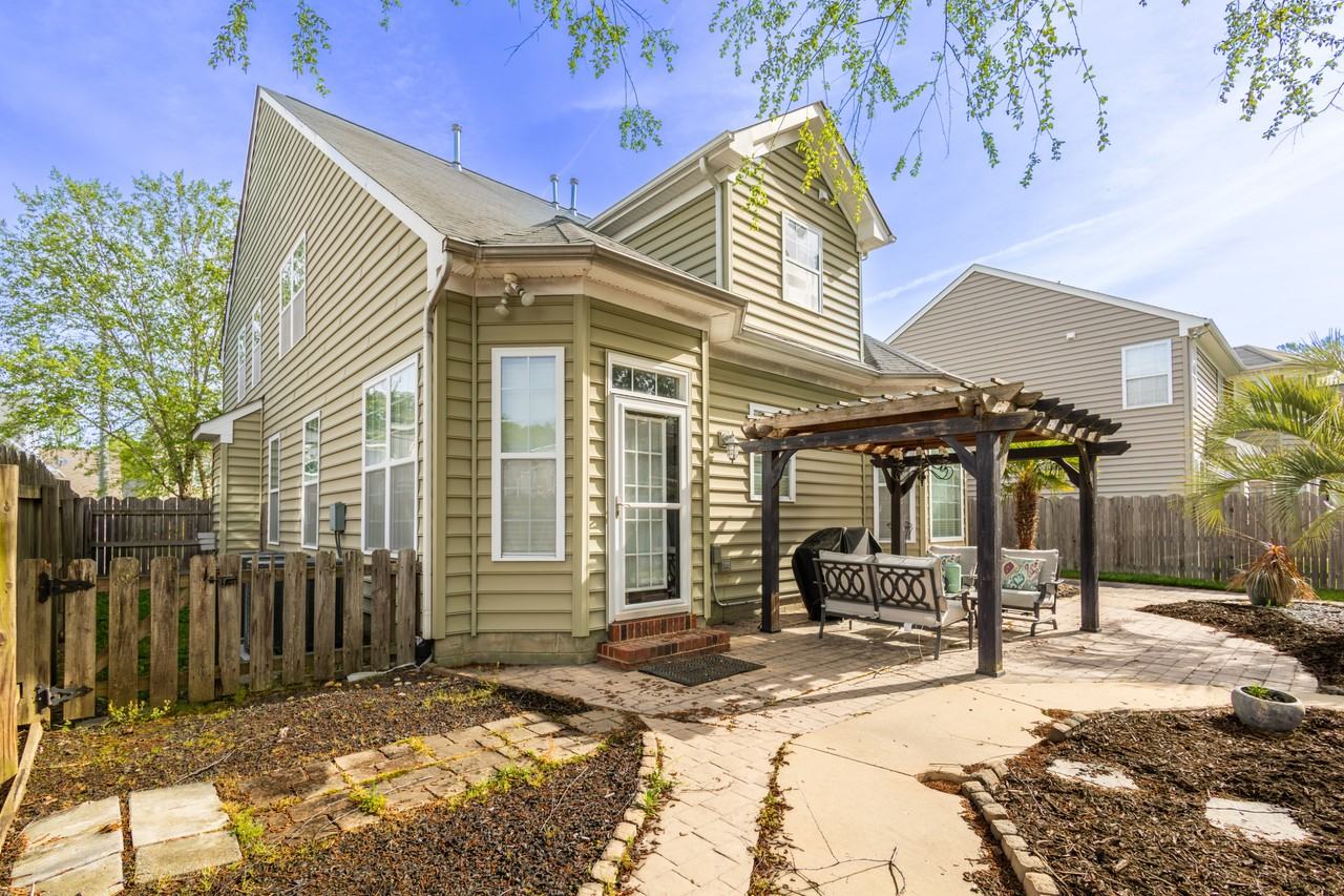 2476 Apiary Ct #1 - Photo 2 of 10