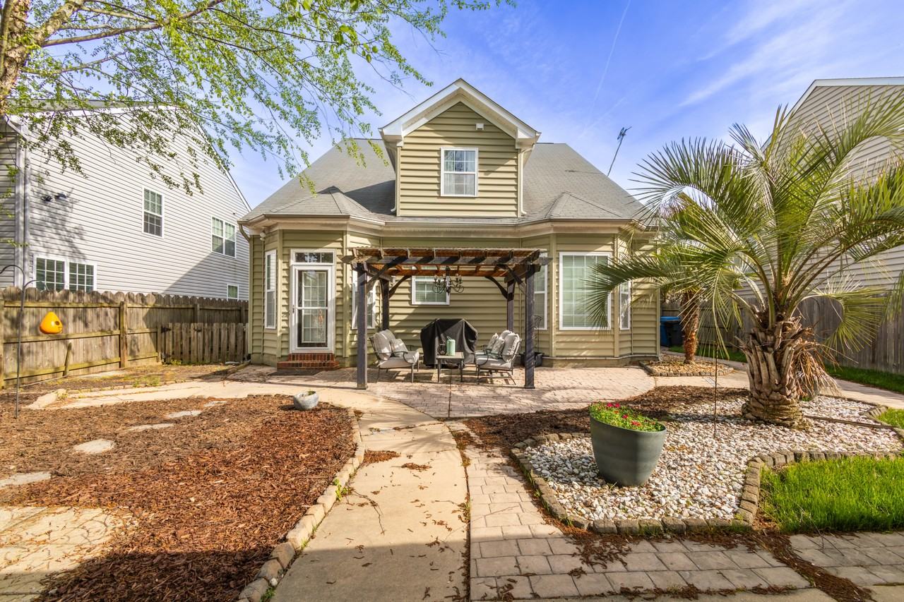 2476 Apiary Ct #1 - Photo 3 of 10