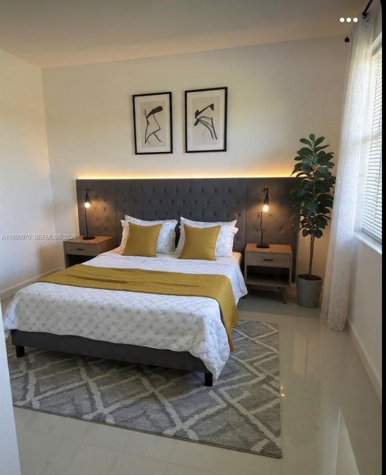 2100 N 14th Ave #1-2 - Photo 6 of 10