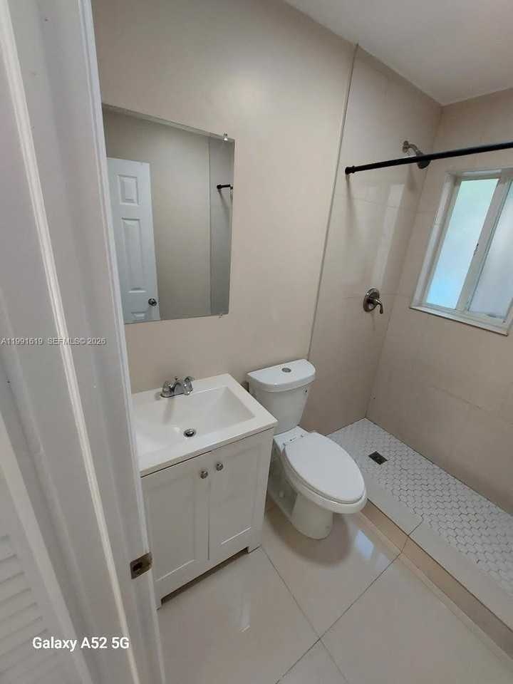 1574 Nw 58th St #1574 - Photo 6 of 10