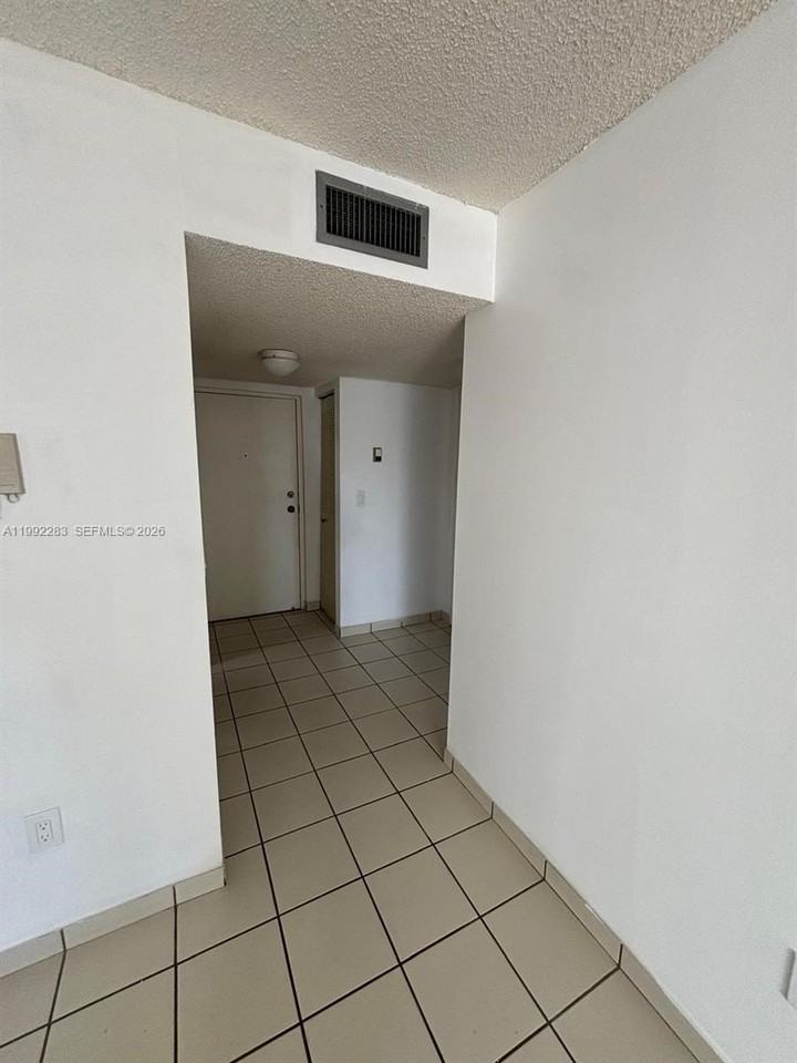 2046 W Flagler St #205 - Photo 3 of 9