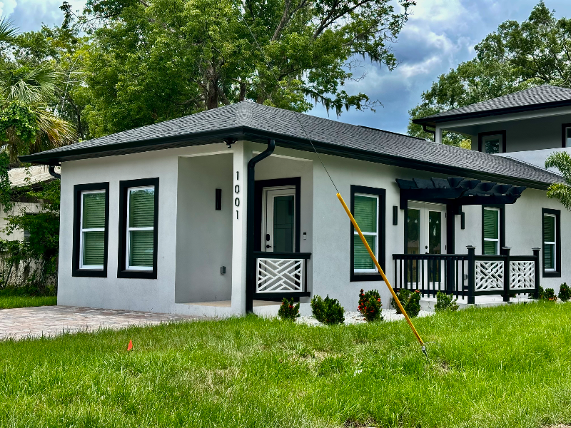 1001 Jenkins St #A - Photo 2 of 18