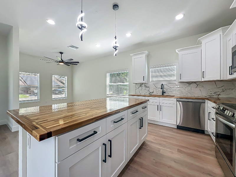 1001 Jenkins St #A - Photo 6 of 18