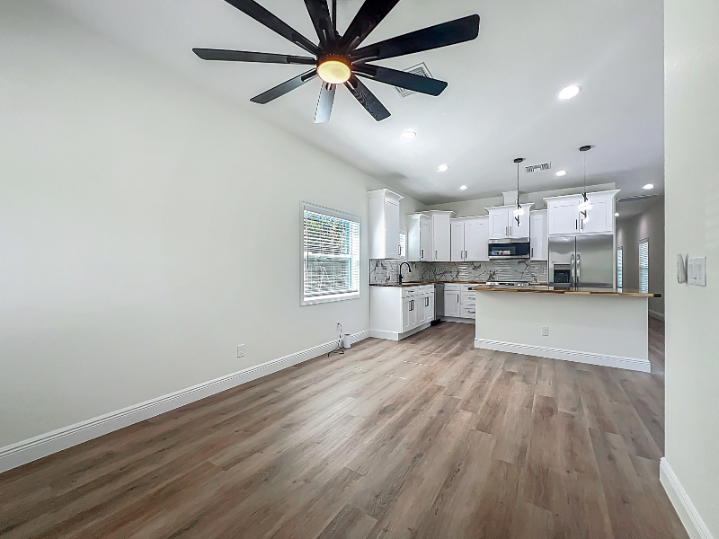 1001 Jenkins St #A - Photo 7 of 18