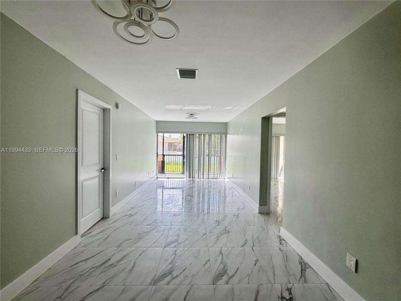 488 Ne 18th Ave #103 - Photo 7 of 21