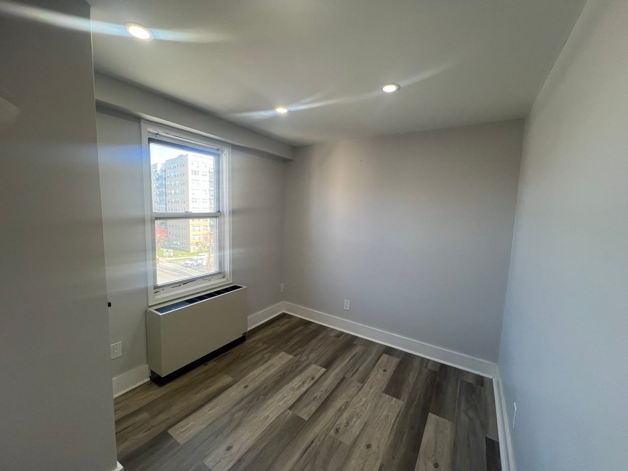 750 N Broad St #2H - Photo 5 of 12