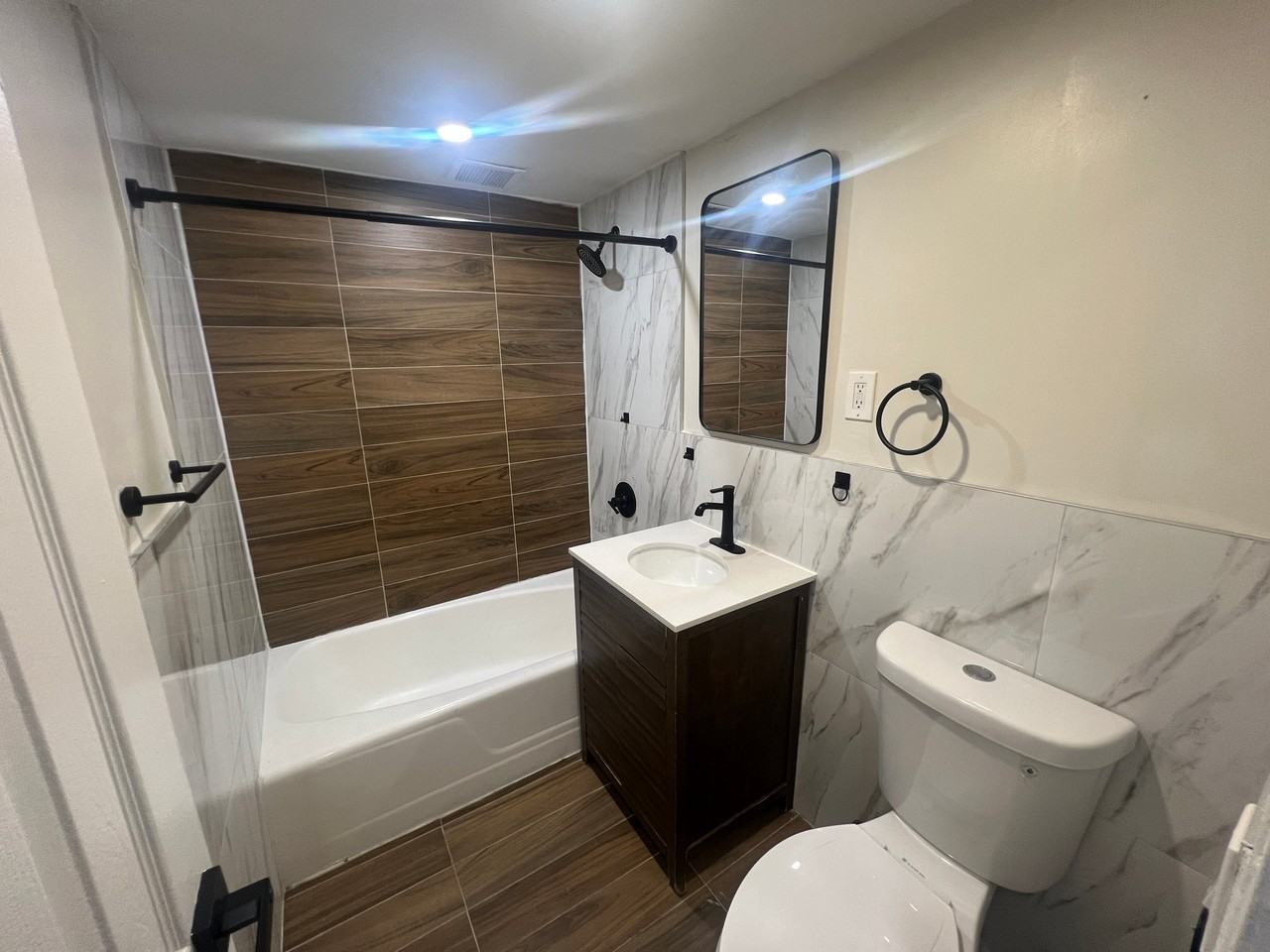 750 N Broad St #2H - Photo 6 of 12