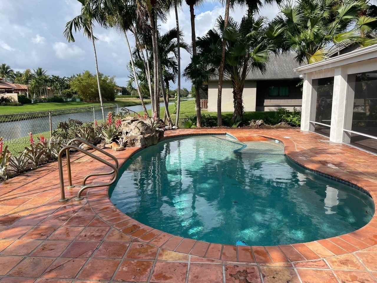 7940 Sw 173rd Ter - Photo 3 of 21