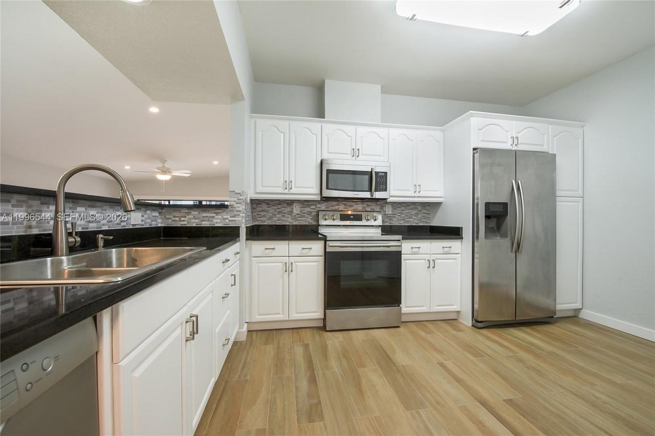 7426 Sw 106th Pl - Photo 5 of 9