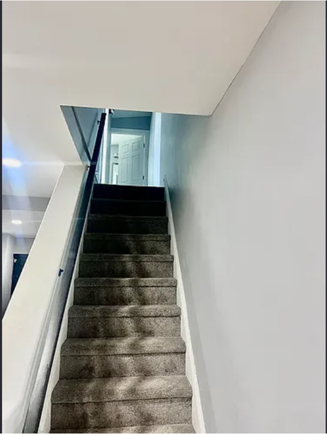 820 W 7th St - Photo 4 of 8