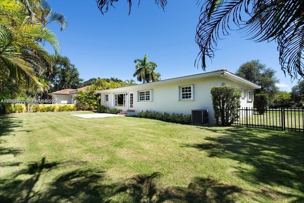 4930 Riviera Dr #0 - Photo 2 of 19