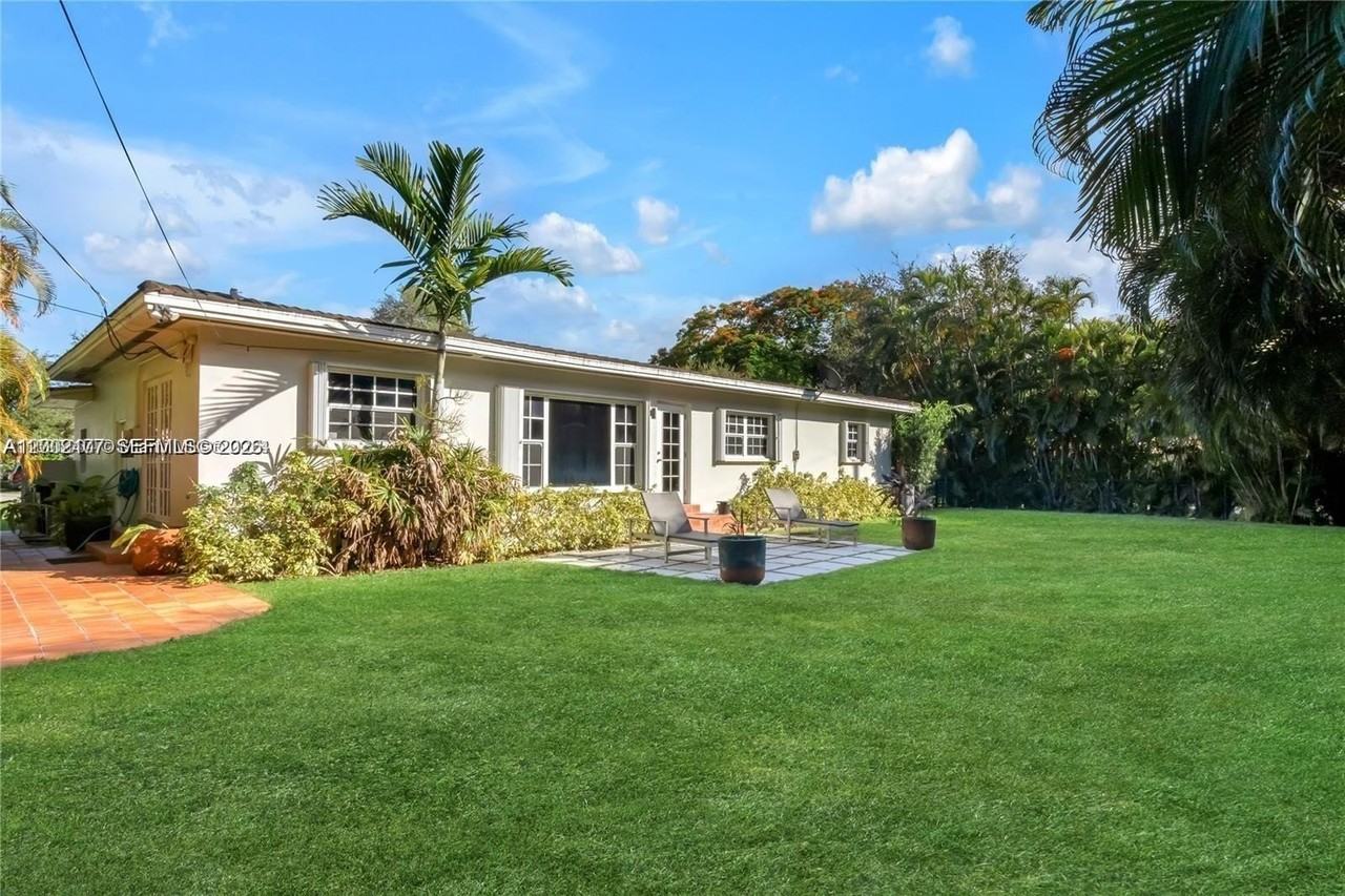 4930 Riviera Dr #0 - Photo 6 of 19