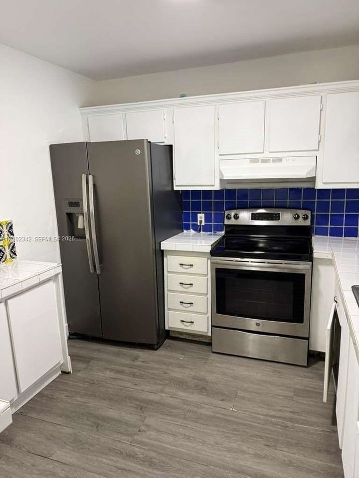 11905 Ne 2nd Ave #C106 - Photo 4 of 17