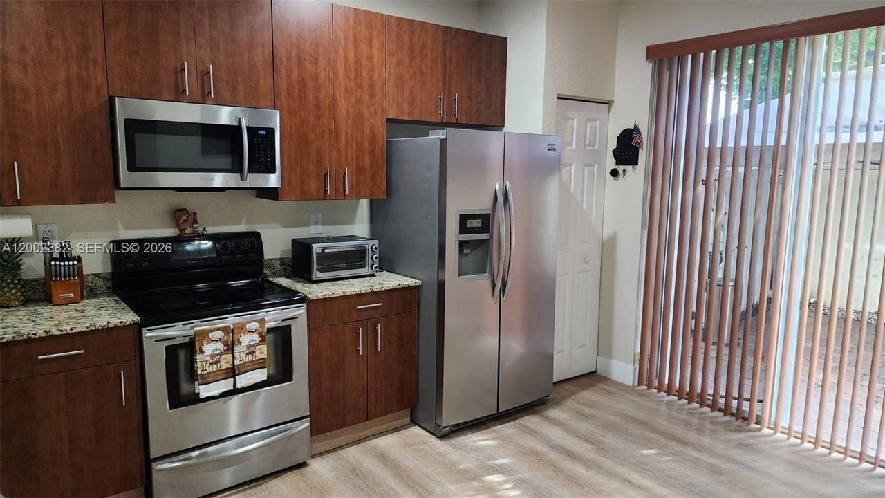 4121 Sw 149th Ct #4121 - Photo 6 of 33