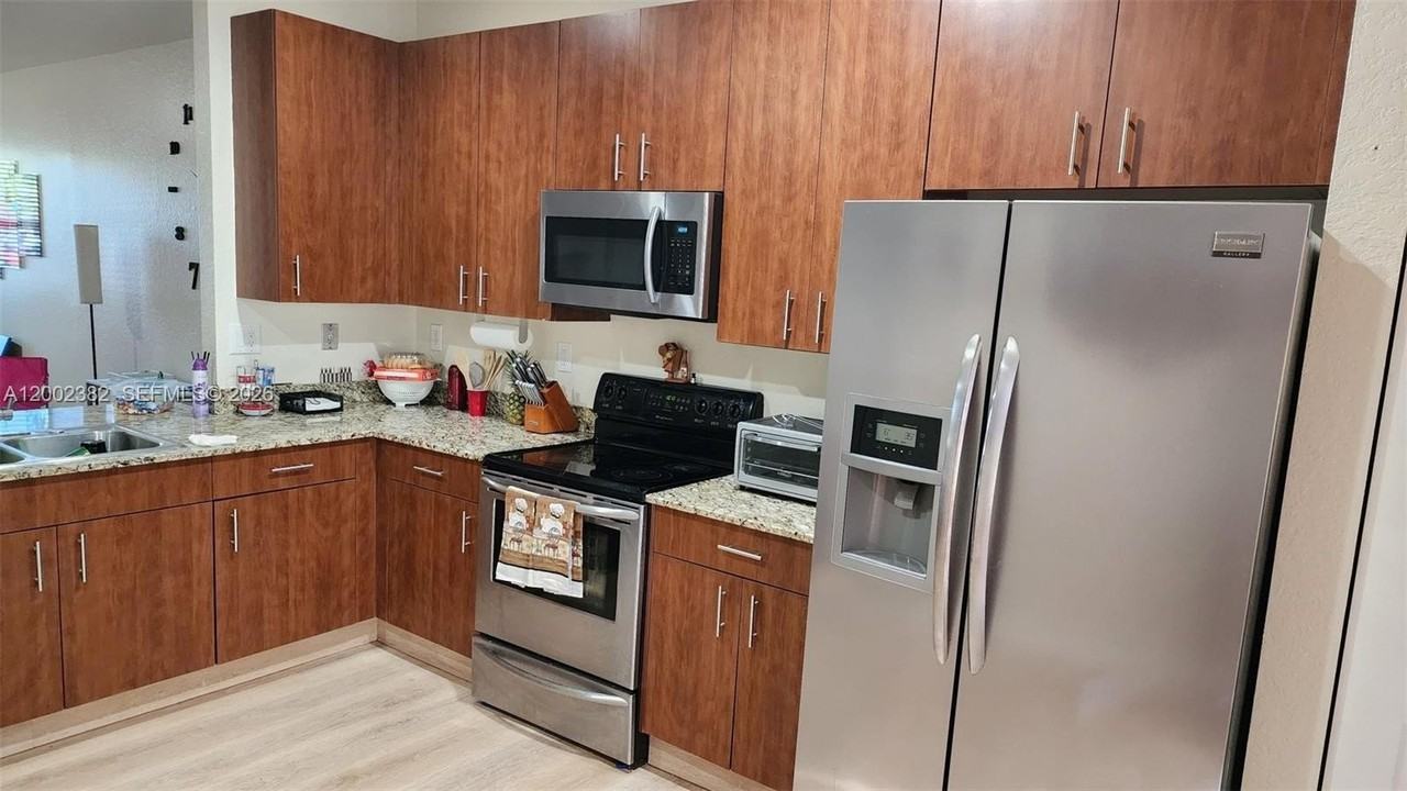 4121 Sw 149th Ct #4121 - Photo 7 of 33