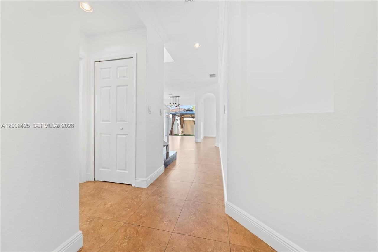 27460 Sw 138th Path #27460 - Photo 3 of 29