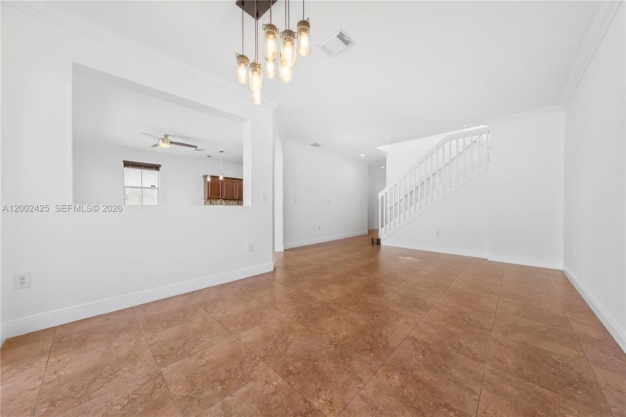 27460 Sw 138th Path #27460 - Photo 5 of 29