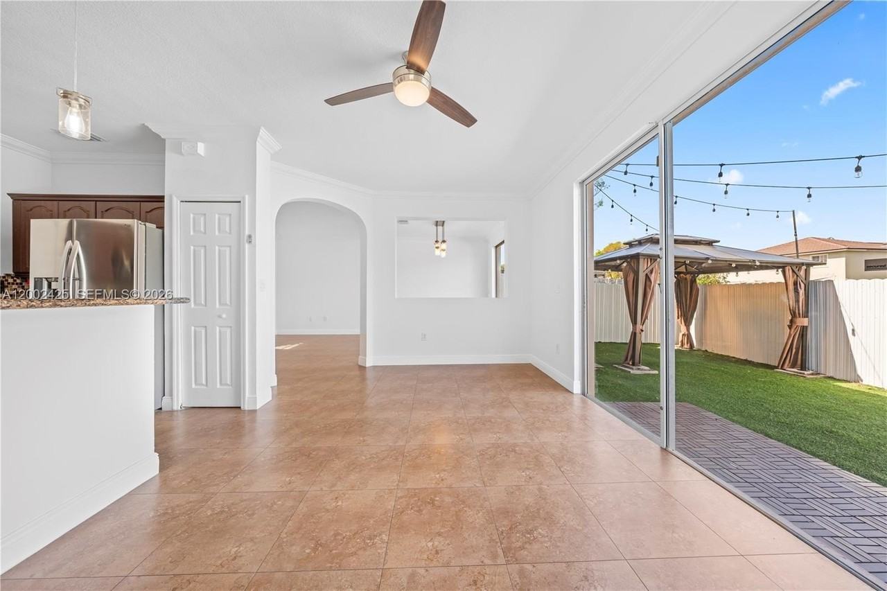 27460 Sw 138th Path #27460 - Photo 6 of 29