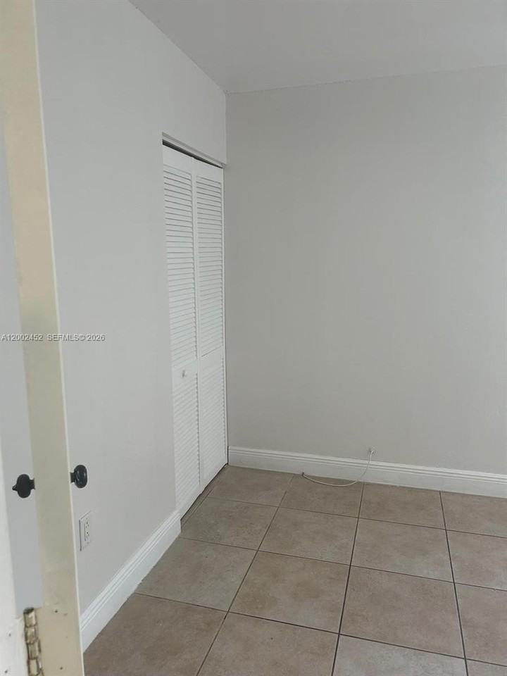 6100 Sw 68th St #58 - Photo 5 of 12