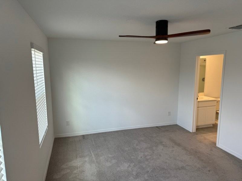 648 Belgrove St - Photo 5 of 9