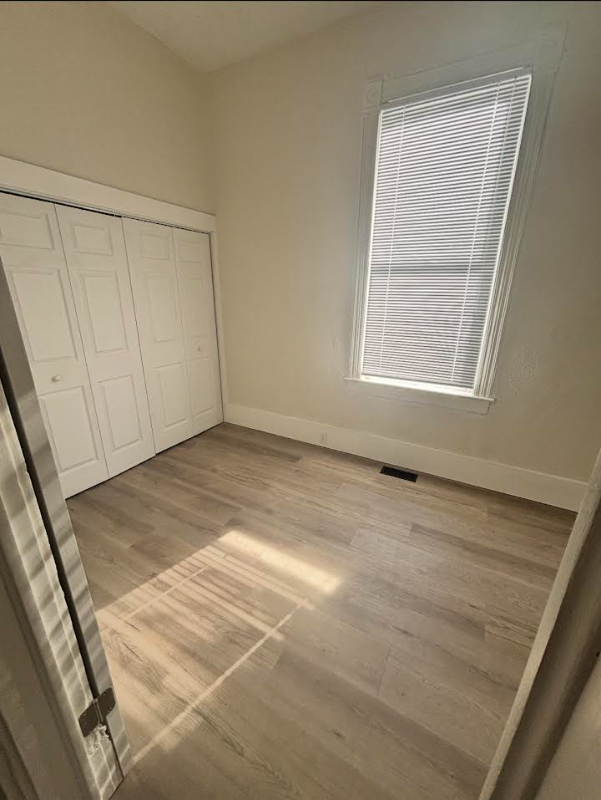 654 S Colorado St - Photo 3 of 10